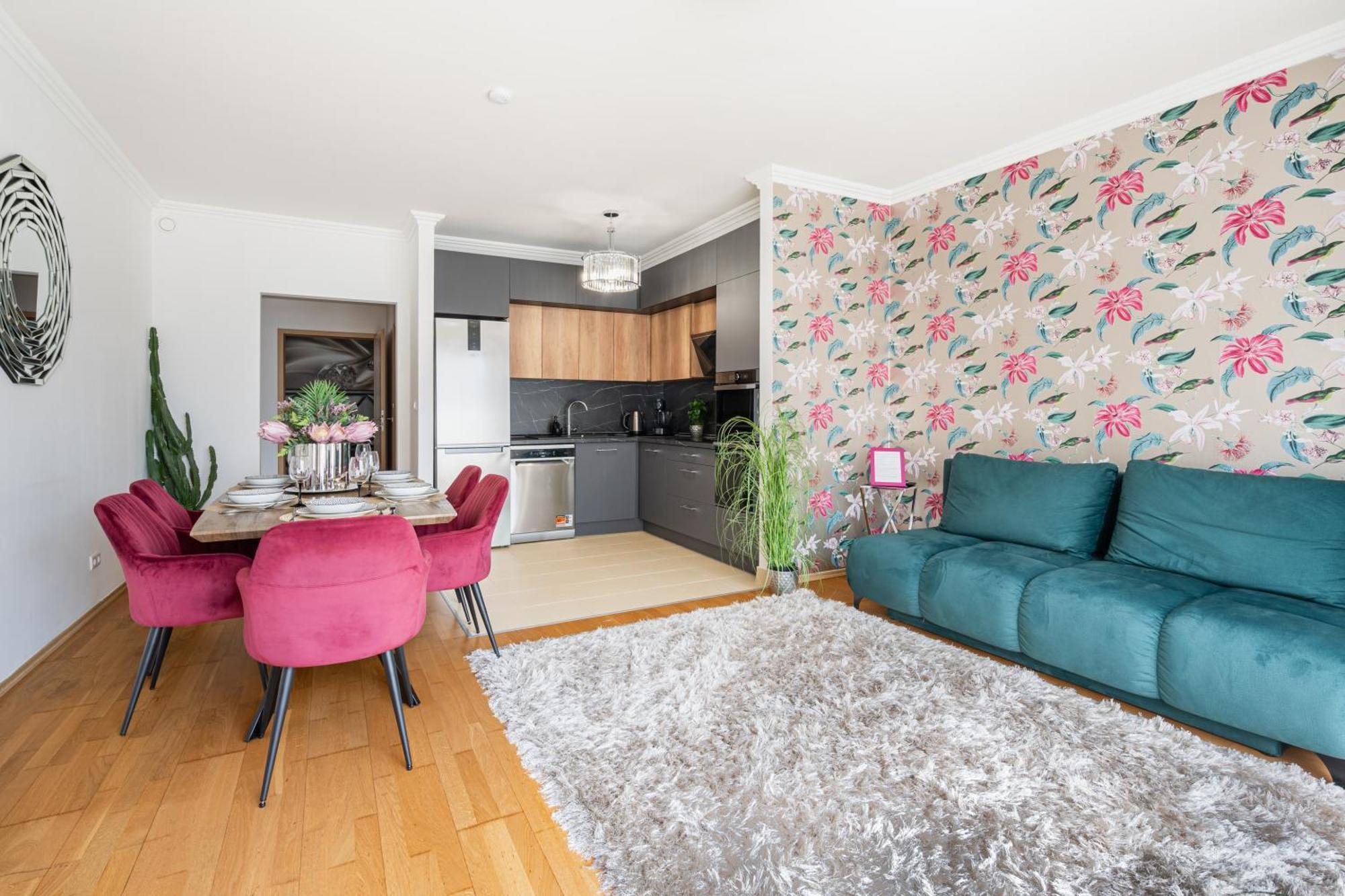 Penthouse Three Bedrooms, Three Balconies Apartment With Free Parking In Kiraly Street Budapest Bagian luar foto